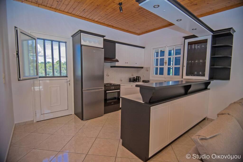 Gerani Maison Agios Aimilianos Beautiful View Porto Heli Exterior foto